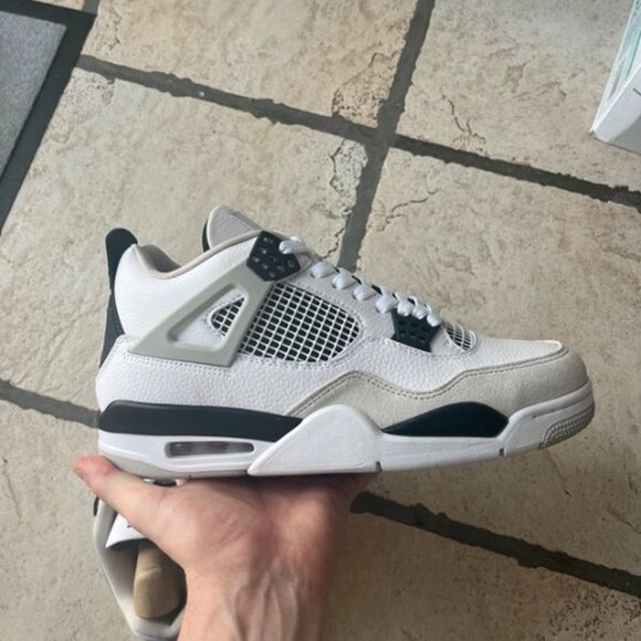 Air Jordan 4 retro military black